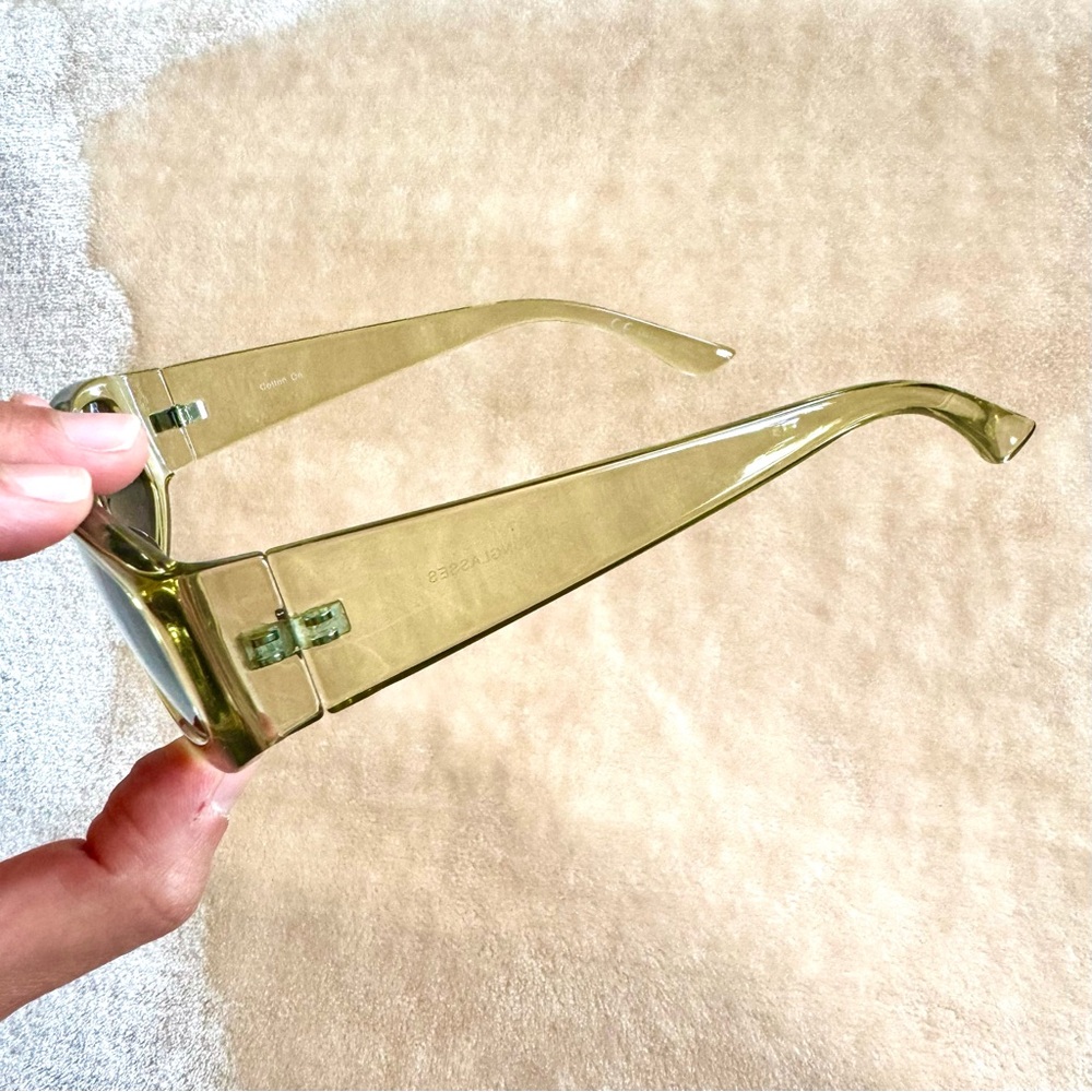 Y2K Clear Light Green Plastic Sunglasses - Picture 4 of 4